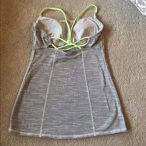 Lululemon tank size 6